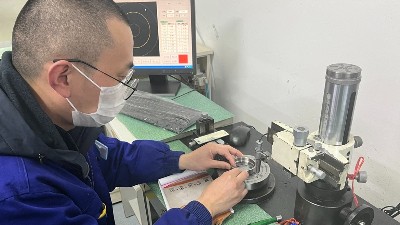 一分鐘如何對(duì)數(shù)控磨床主軸軸承進(jìn)行尺寸檢驗(yàn)？