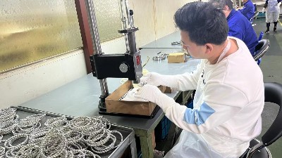 造成磨床主軸軸承精度下降的原因有哪些？
